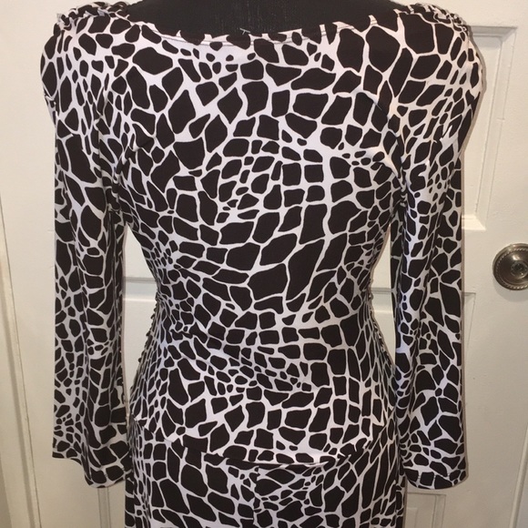 EN FOCUS STRIKING BL/WHITE ANIMAL PRINT DRESS  8P - Picture 6 of 12